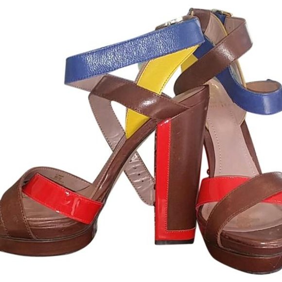 Vince Camuto Brown Sandals Size: US 8 Regular (M, B) - Picture 2 of 2